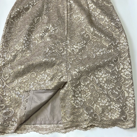 David's Bridal Short Tank Lace Dress Sz 8 Gold Cream V-Neckline Pleated Wedding - Picture 8 of 16